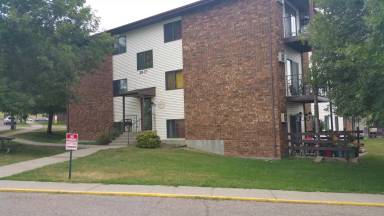 Main picture of 2817 Hawken St