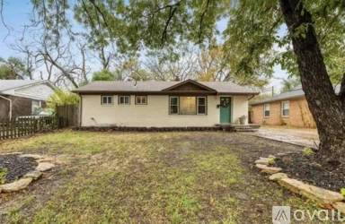 Main picture of 939 S Apache Dr
