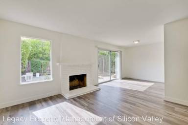 Main picture of 686 Danforth Dr