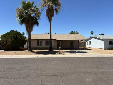 Main picture of 5915 W Tierra Buena Ln