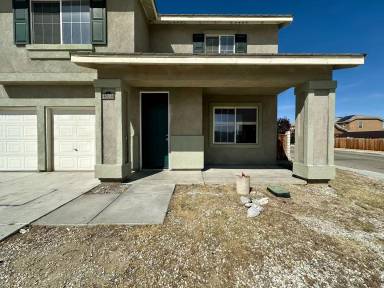 Main picture of 15082 Zircon Dr