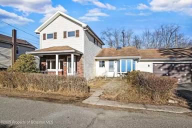 Main picture of 134 Lampman St