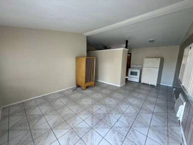 Main picture of 1612 NW 15th Ct