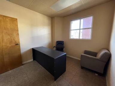 Main picture of 227 S Travis St