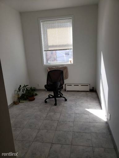 Main picture of 168 28th Ave