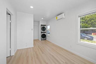 Main picture of 4630 32nd St