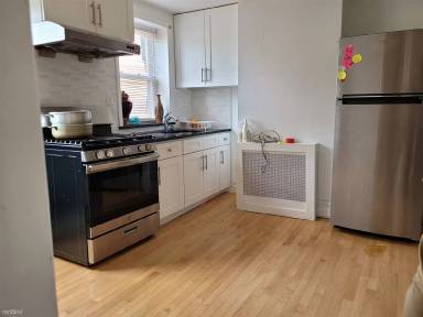 Main picture of 628 92nd St