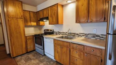 Main picture of 4425 SE 15th Ave