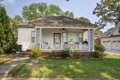 Main picture of 423 Money Tree Ln