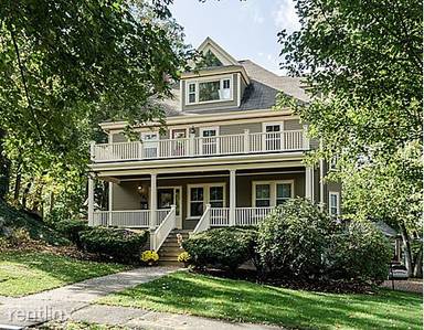 Main picture of 1281 Walnut St