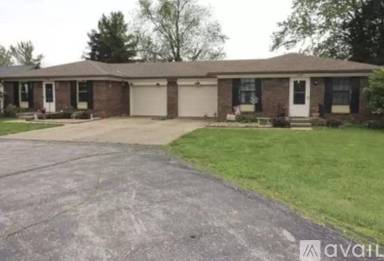Main picture of 715 W Smith Valley Rd