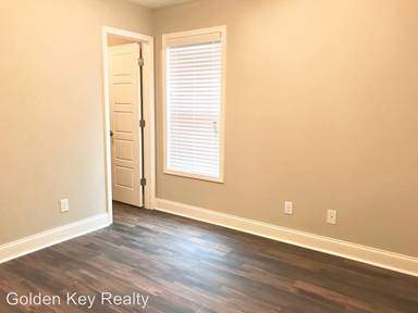 Main picture of 117 Raymond Cir