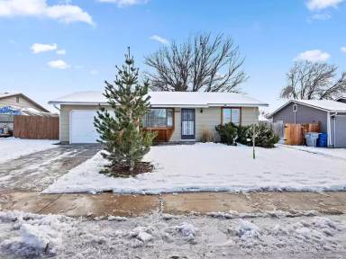 Main picture of 2401 Sugar Cane Dr