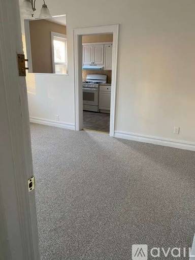Main picture of 2538 E 2nd St