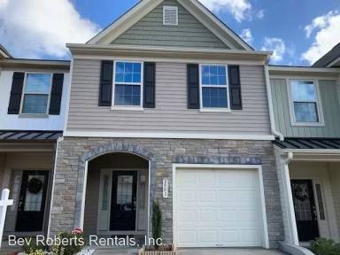 Main picture of 2803 Benevolence Dr