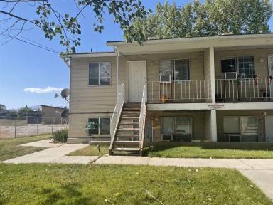 Main picture of 307 N 1st St