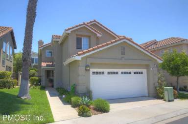 Main picture of 40 Regina