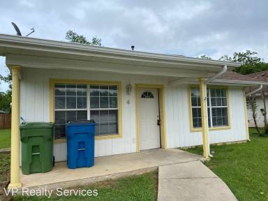 Main picture of 441 N Cowan Ave