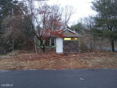 Main picture of 1500 Oak St