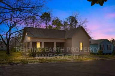 Main picture of 2017 48th Street Ensley