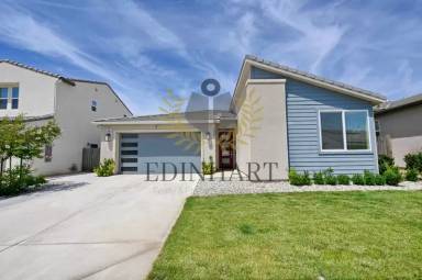 Main picture of 502 Traverse Dr S