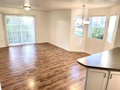 Main picture of 160 W Daybreak Ln