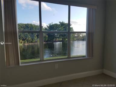 Main picture of Isles At Lago Mar