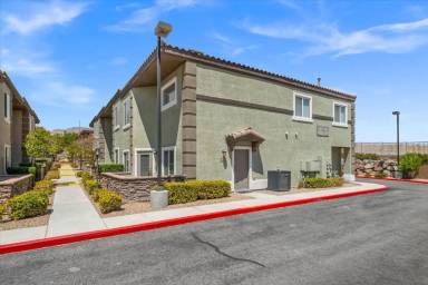 Main picture of 10531 Hedge View Ave