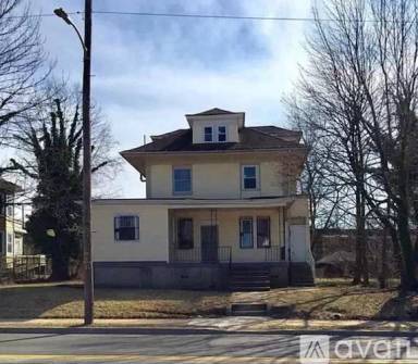 Main picture of 3905 W Forest Park Ave