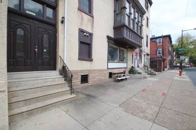 Main picture of 401 S 16th St & 1538 Pine St Apartments