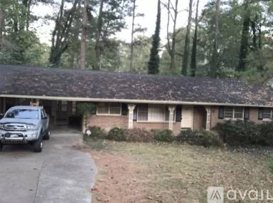 Main picture of 2146 Briarlake Trce NE