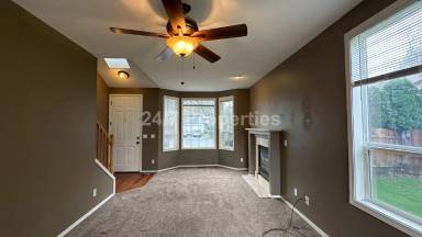 Main picture of 1823 Alliance Ct NE