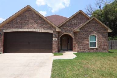 Main picture of 8480 Braeburn St