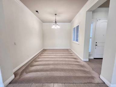 Main picture of 5661 N Annapolis Ave