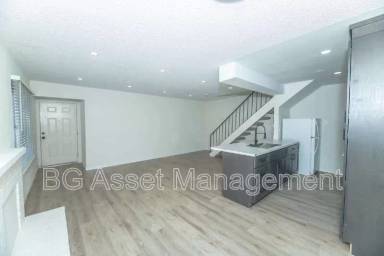 Main picture of 4110 34th Ave