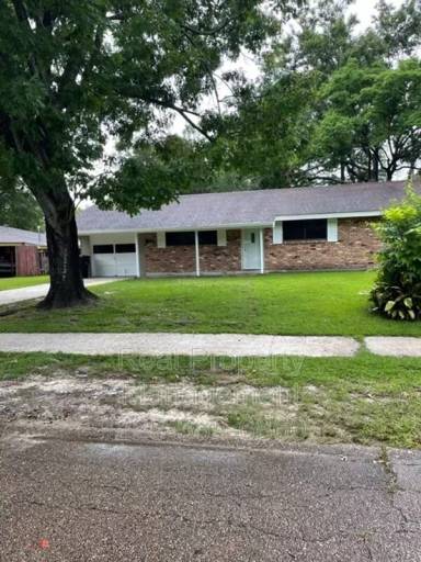 Main picture of 2351 Sweetleaf St