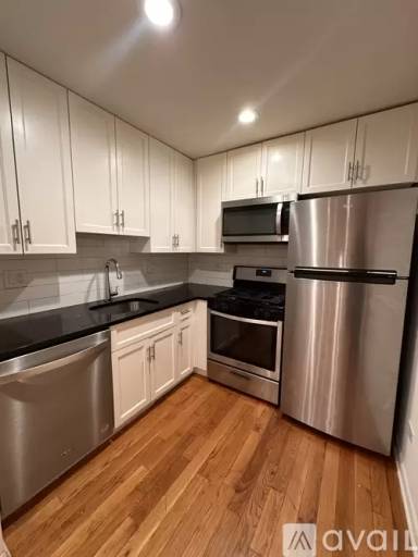 Main picture of 6954 N Sheridan Rd Apartments