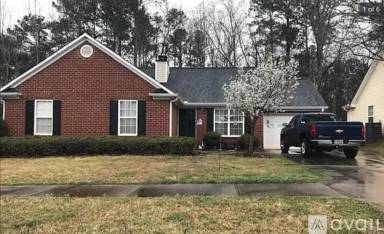 Main picture of 144 Cedar Rock Trce