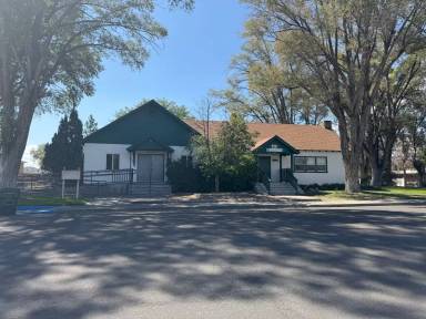 Main picture of 561 Vfw Dr