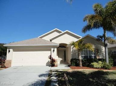 Main picture of 9710 Bay Colony Dr