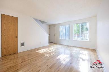 Main picture of 5125 NE Killingsworth St