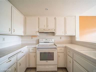 Main picture of 15483 Oakdale Rd