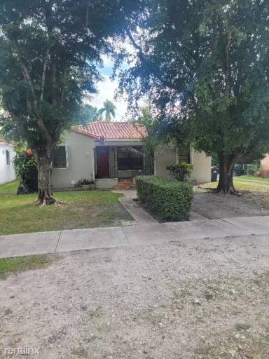 Main picture of 265 Reinette Dr