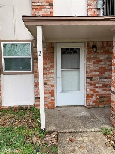 Main picture of 615 Bay Colony Dr