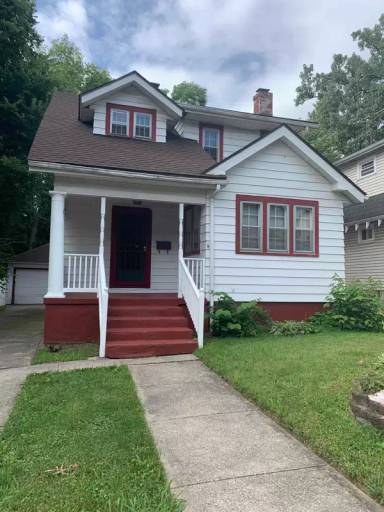 Main picture of 154 W Hudson Ave