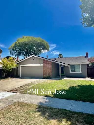 Main picture of 388 Los Pinos Way