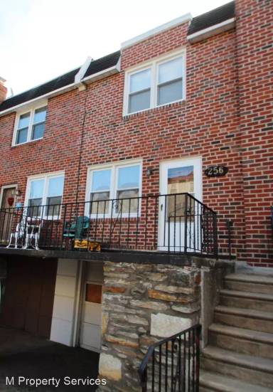 Main picture of 256 Osborn St