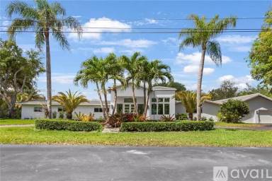Main picture of 11100 SW 64th Ave