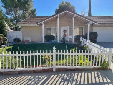 Main picture of 21402 Broken Arrow Dr
