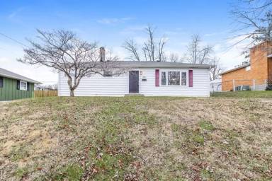 Main picture of 302 Fulton Ln